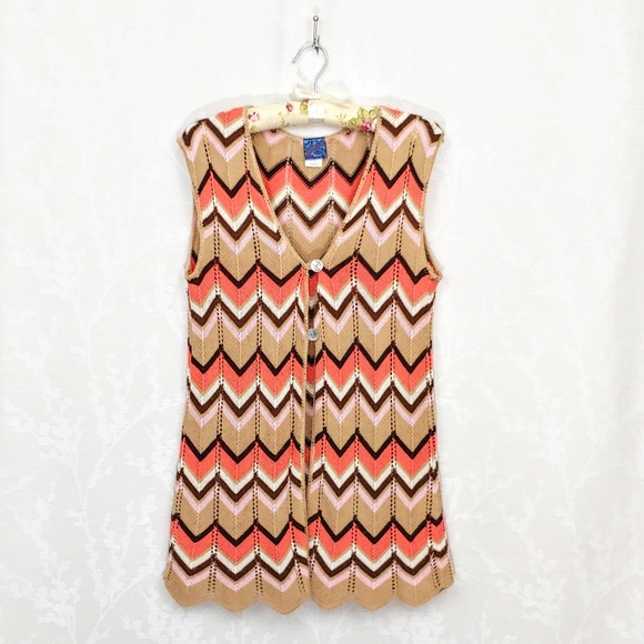 A2 by Armand & Alba Chevron Sleeveless Cardigan - Picture 1 of 6